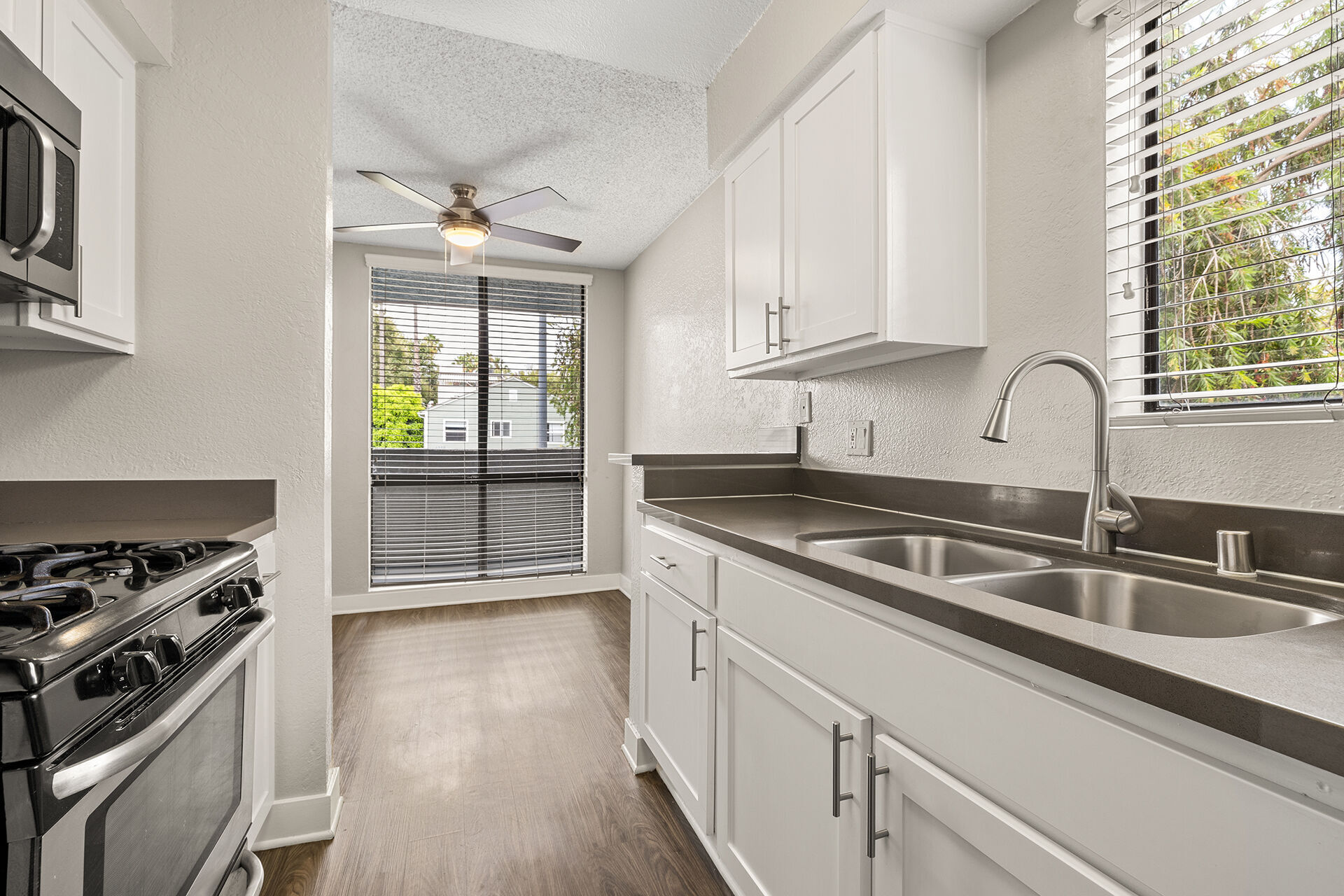 4250 Coldwater Canyon - 4250 Coldwater Canyon Ave Studio City, CA 91604 ...
