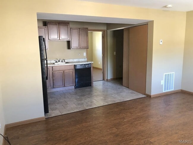 Foto del edificio - 2619 Sierra Dr