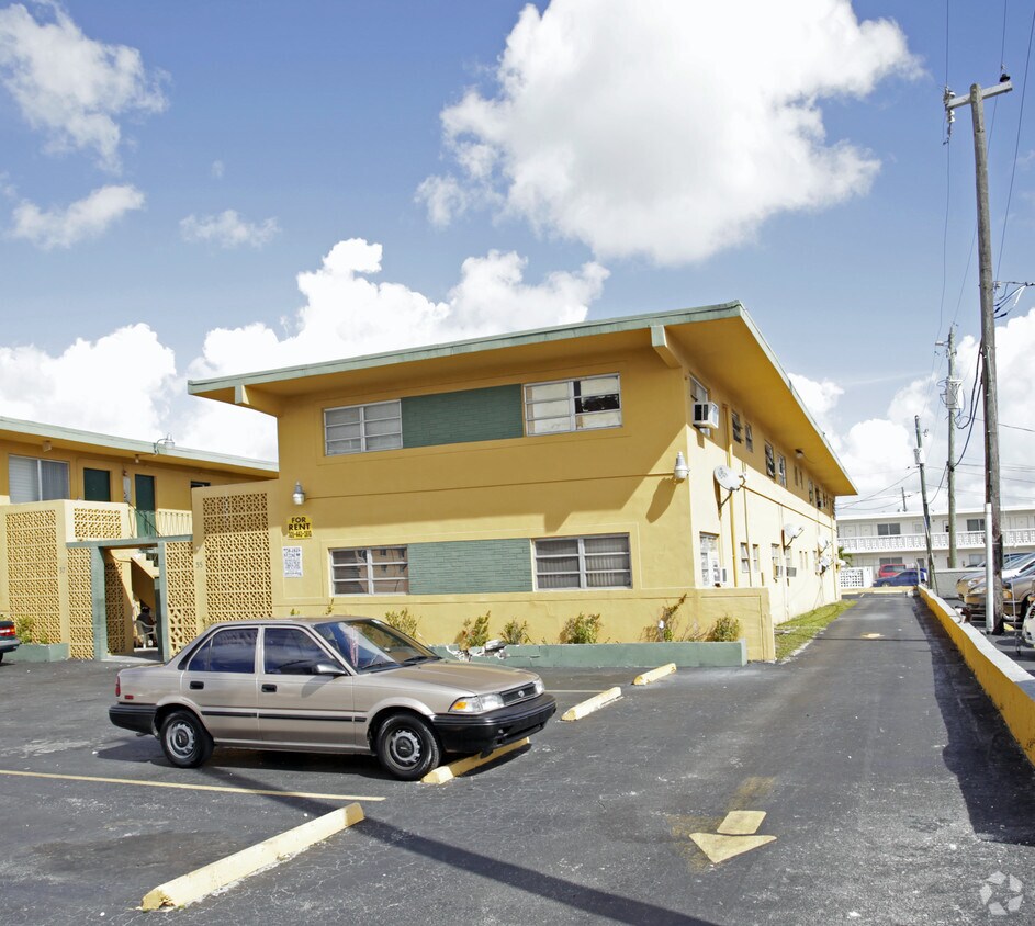 Foto principal - 35-37 NW 47th Ave