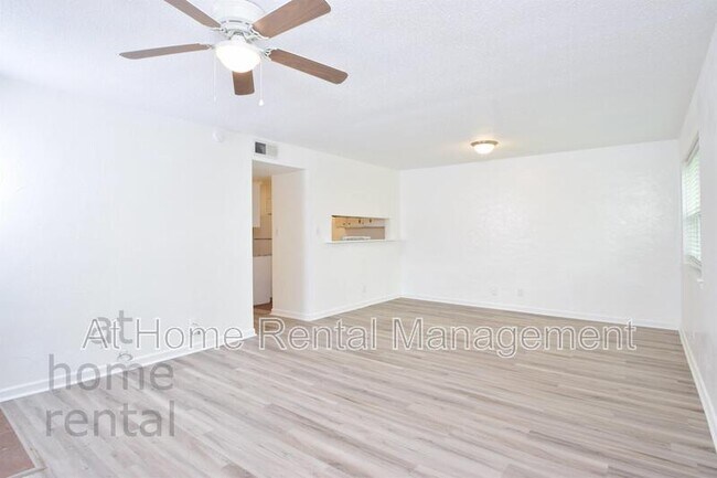 Building Photo - 6601 S Zunis Ave