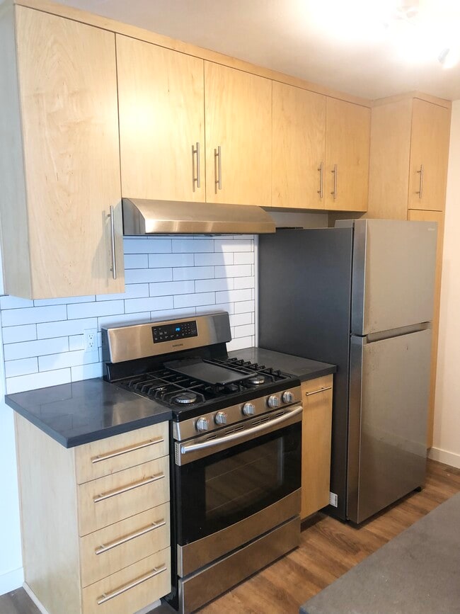 Kitchen - 1921 Canal St
