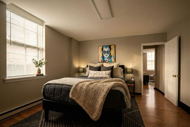 Foto del edificio - 708 N Franklin St