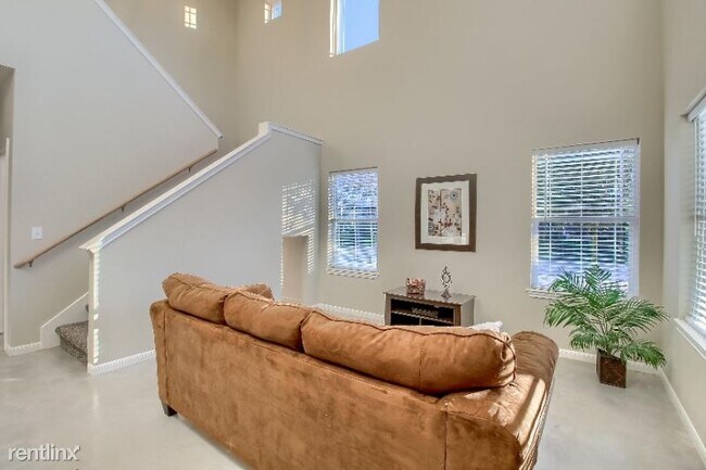 Foto del edificio - 3 br, 2.5 bath House - 200 Munro St