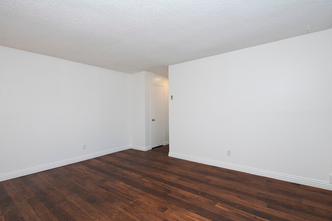 Foto del edificio - Twin Oaks Apartments