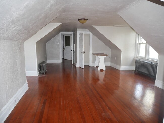 Building Photo - 2110 Walnut St