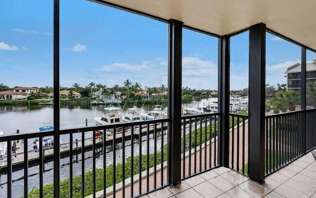 Foto del edificio - 16940 Bay St