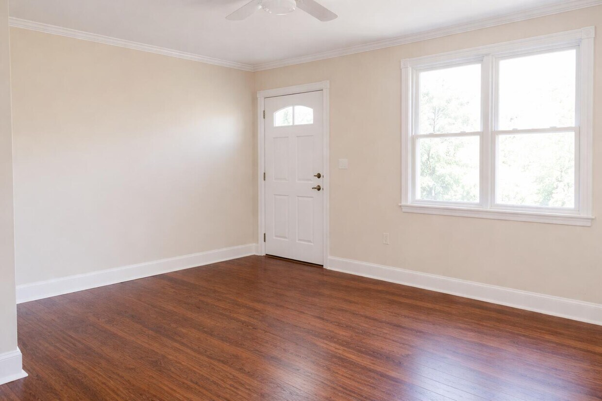 Foto del edificio - 35 Willow Dr