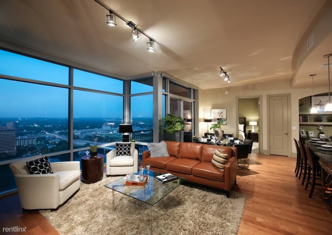 Primary Photo - 1 br, 1 bath Apartment - 111 Congress Ave 994