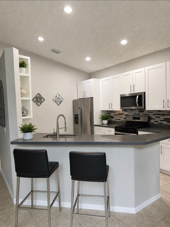 Building Photo - 6271 SW 195th Ave