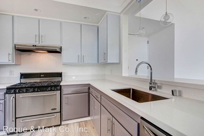 Building Photo - 2 br, 2 bath Apartment - 1047 11th Street ...