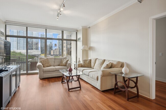 Foto del edificio - 1335 S Prairie Ave