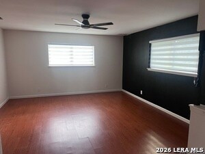 Foto del edificio - 9219 Garden Ridge Dr