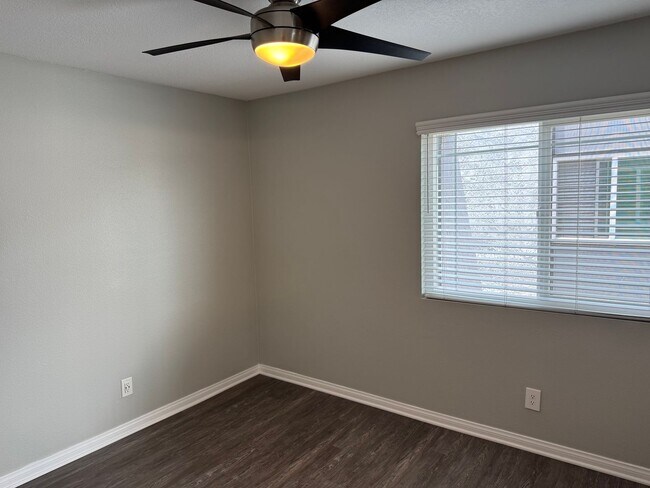 Interior Photo - Highland Pinetree Apartments