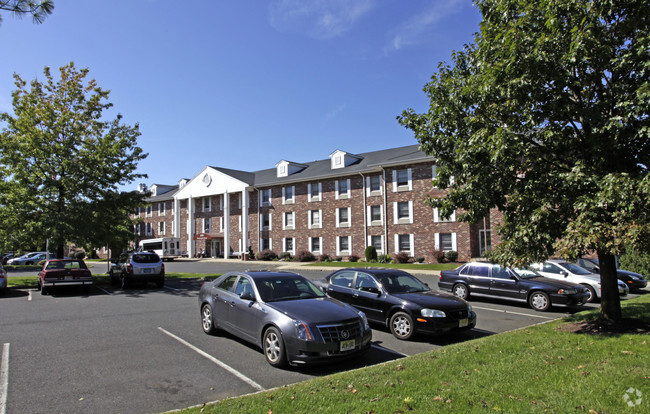 Building Photo - Gillette Manor