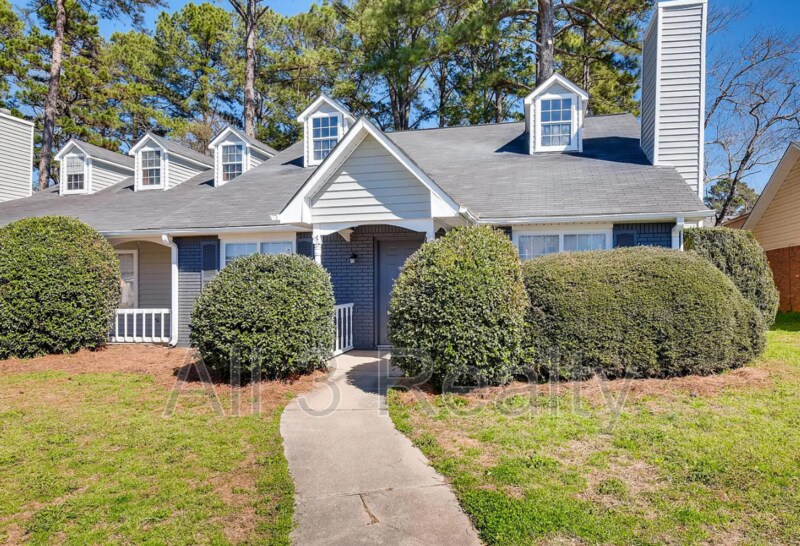 Primary Photo - 2609 Country Trace SE