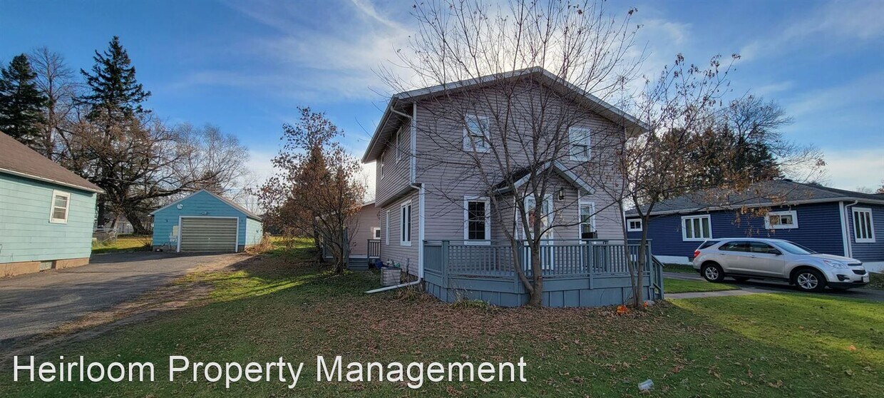 3 br, 1.5 bath House 2228 Selmser Ave House Rental in Cloquet, MN