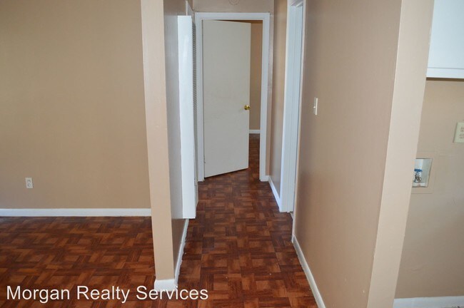 Building Photo - 1821 25th Ct S