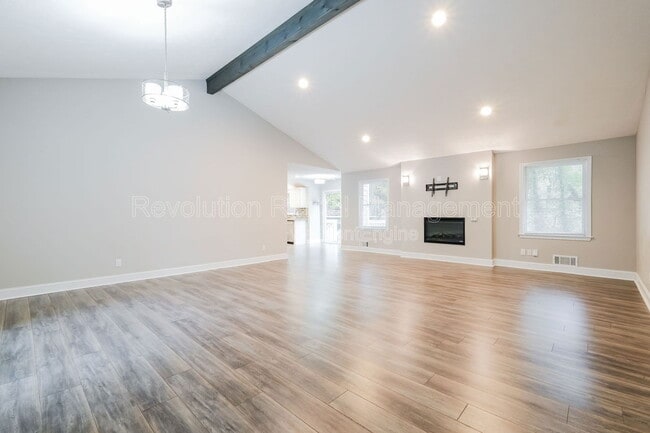 Building Photo - 1027 Mandalay Ct SW