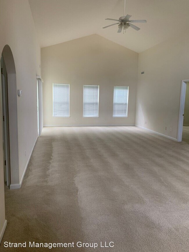 Building Photo - 3 br, 2 bath House - 1137 Great Lakes Circle