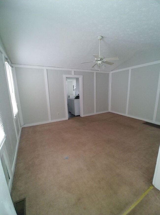 Photo - 308 N 11th St Apartment