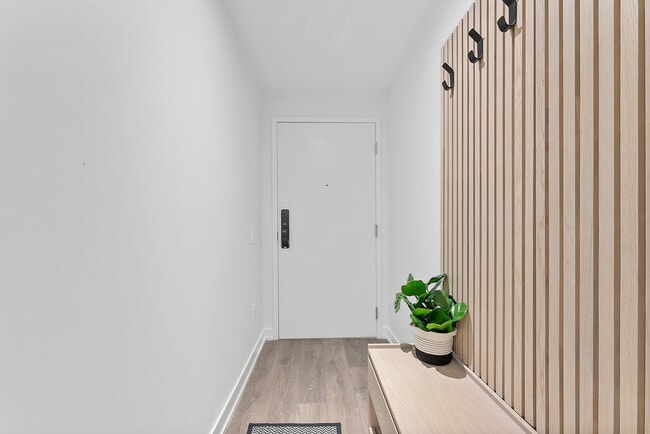 Building Photo - 28 Ann St