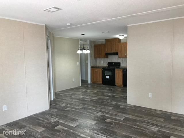 Building Photo - 215 NW 50th St