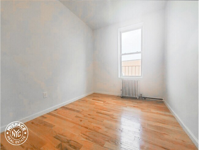 Foto del edificio - 1456 Jefferson Ave