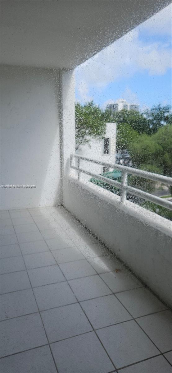 Foto del edificio - 20355 NE 34th Ct