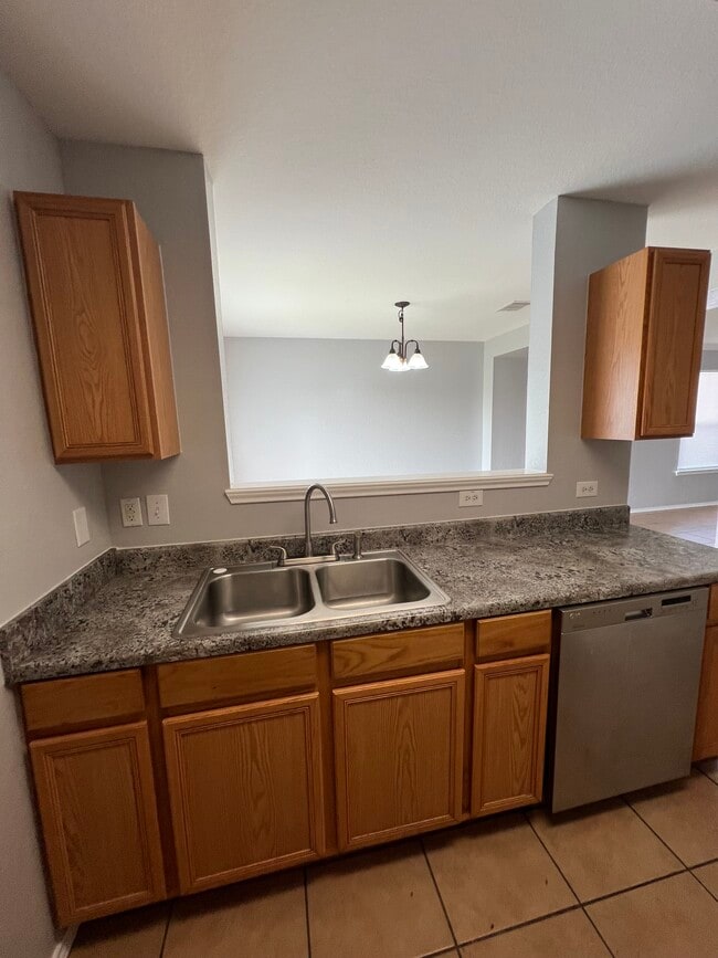 Foto del edificio - 3734 Candleglenn