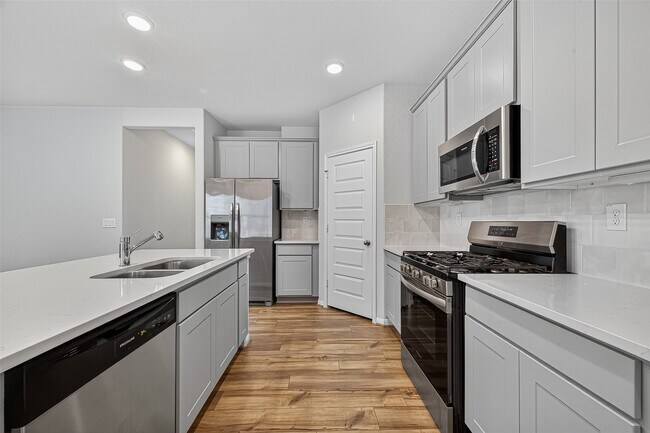 Foto del edificio - 8304 Bristlecone Pne Wy