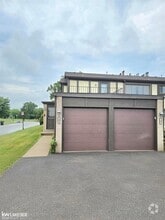 Building Photo - 101 Country Club Dr