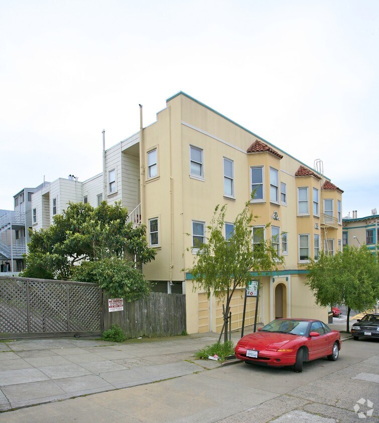 Building Photo - 2050 Powell St