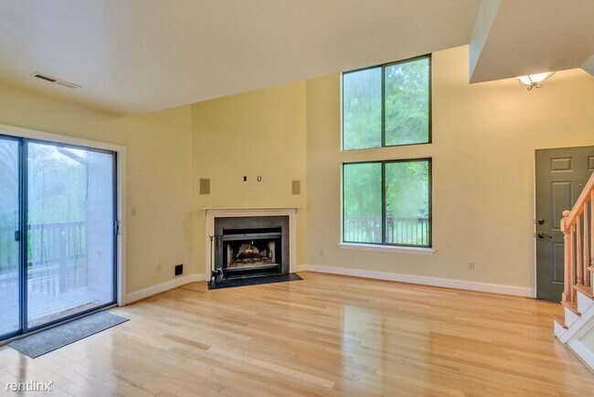 Building Photo - 3 br, 2 bath House - 1692 Royal Oak Court