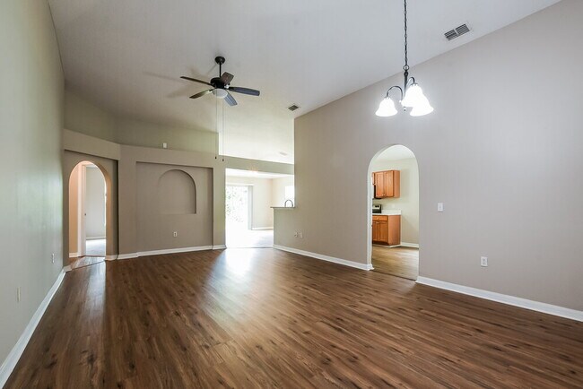 Foto del edificio - 1317 Welch Ridge Terrace