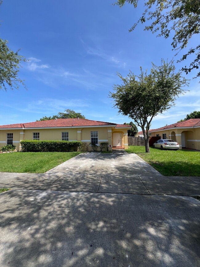 Photo - 12233 SW 215th Terrace Townhome