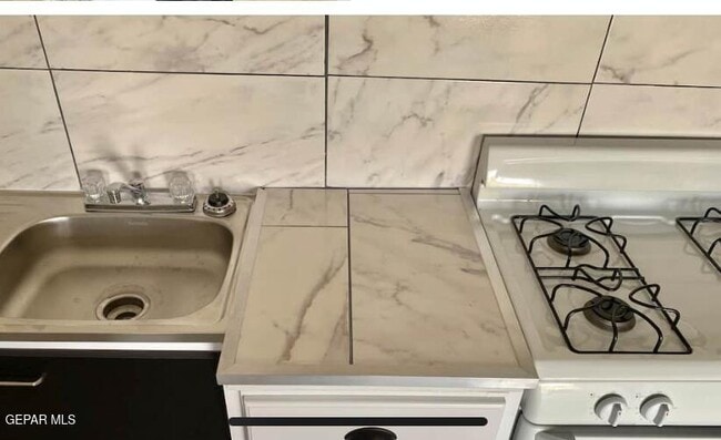 Foto del edificio - 1408 Arizona Ave