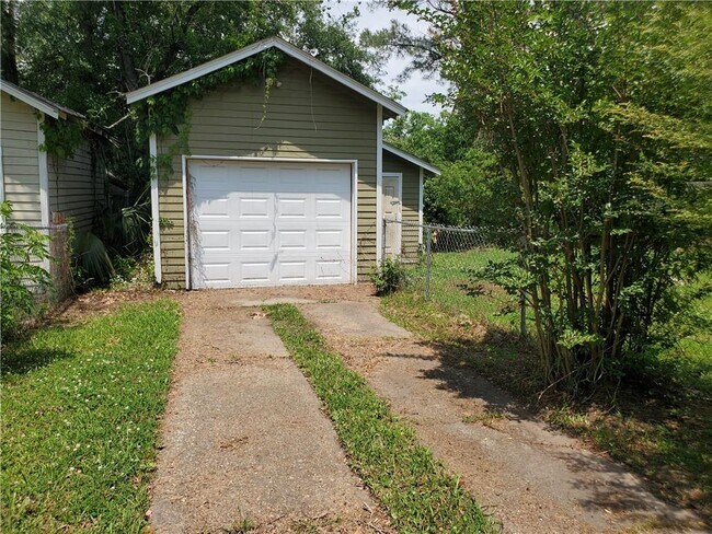 Foto del edificio - 1916 Myrtle Ave
