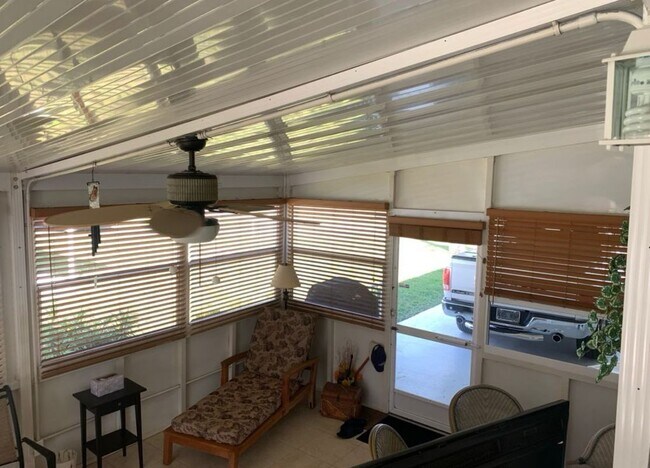 Foto del edificio - 3021 SW 52nd Ave