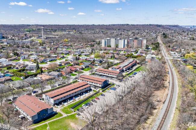Aerial Photo - 240-280 Montmorency