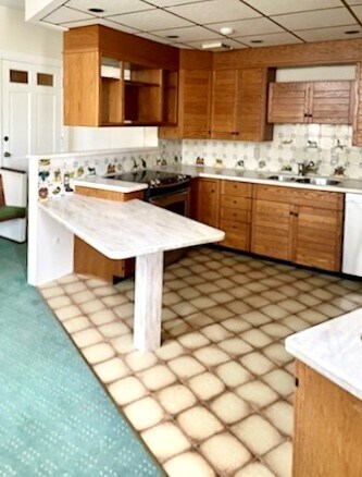 Counter - 20 Sherman St