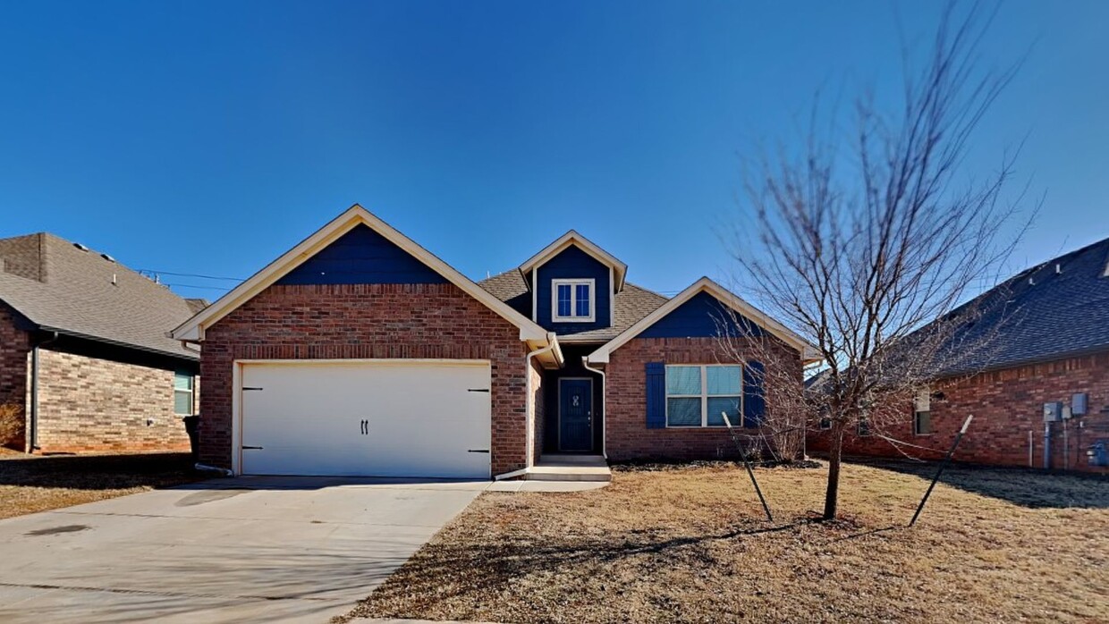 Foto principal - 4 Bedroom Home in Edmond