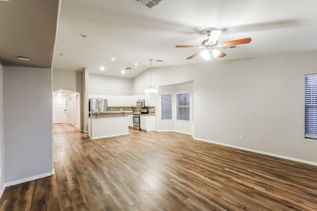 Building Photo - 4608 S 26th Ln