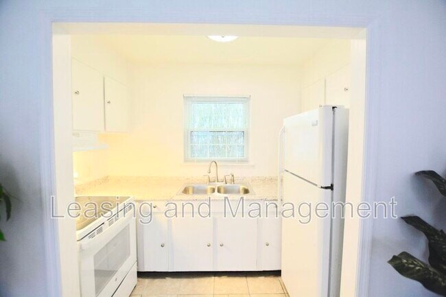 Foto del edificio - 650 Cornell St