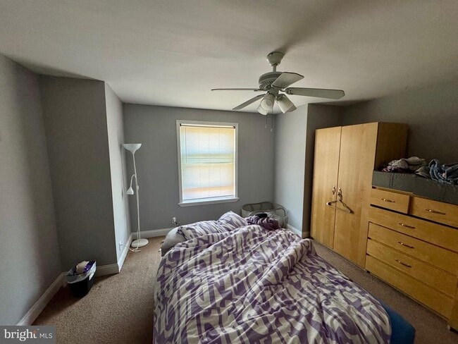 Building Photo - 1068 Floyd Terrace