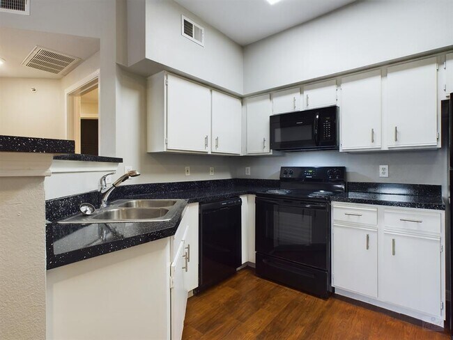 Foto del edificio - 2320 Gracy Farms Ln