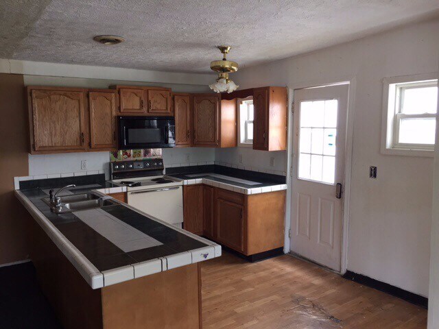 Building Photo - 532 Rockwood Ave