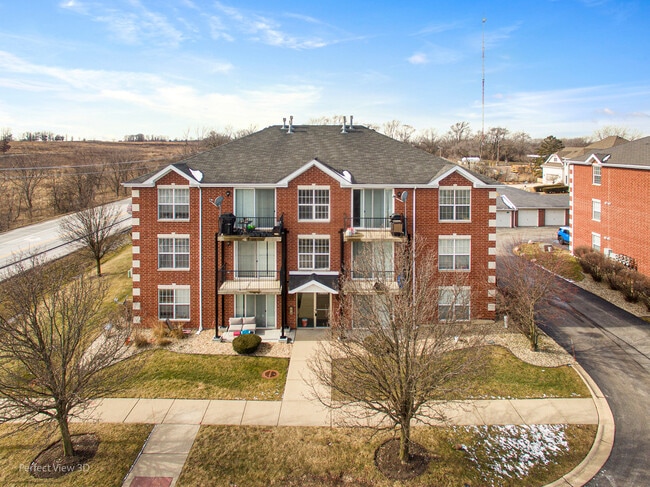 Building Photo - 16690 Liberty Cir