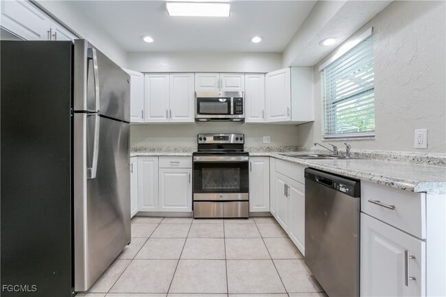 Foto del edificio - 282 Lorraine Ave