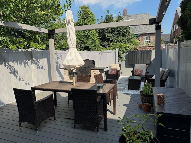 Foto principal - 20-27 26th St