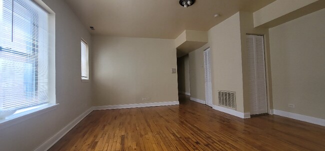 Building Photo - 4850 W Adams St